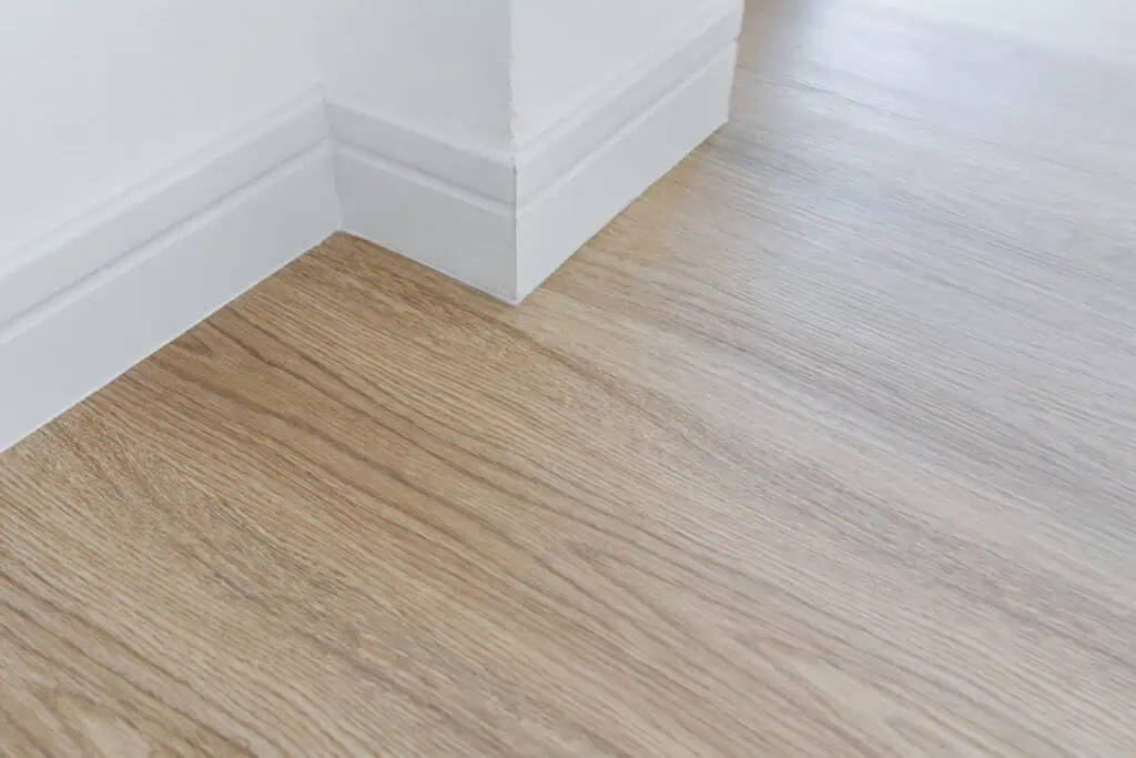 clean vinyl floor